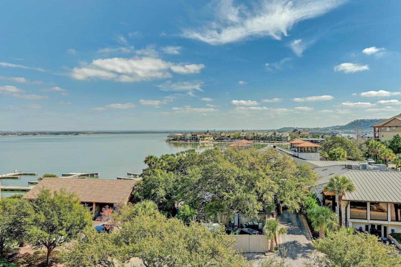 Stylish Corner Condo With Incredible Views Of Lake Lbj With Large Outdoor Patioホースシュー・ベイ エクステリア 写真