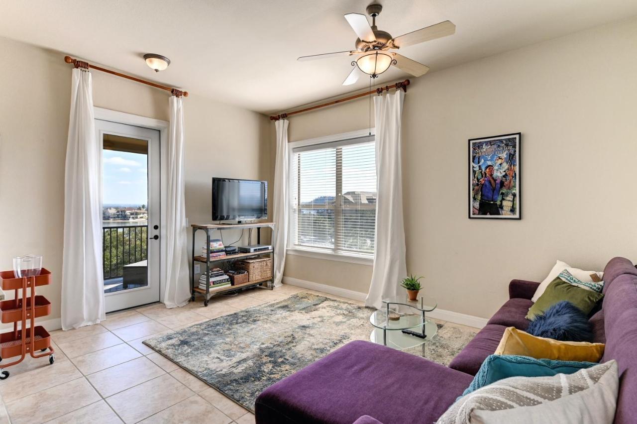 Stylish Corner Condo With Incredible Views Of Lake Lbj With Large Outdoor Patioホースシュー・ベイ エクステリア 写真